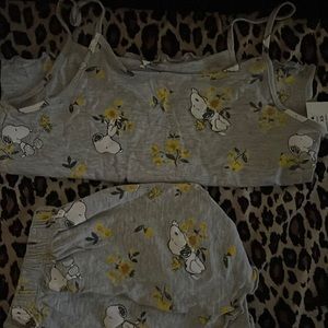 Peanuts/Snoopy pajama set